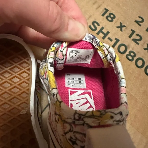 Colorful Vans - Picture 3 of 4